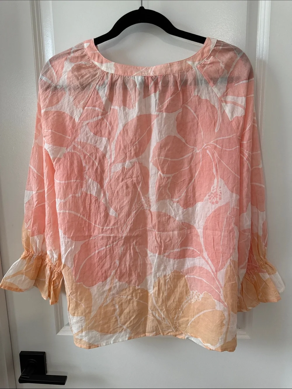 Tommy Bahama Light Weight Coral Tropical Floral Top - Picture 3 of 4